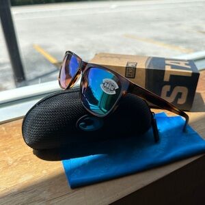 Costa wayfarer style green lenses 580 G glass polarized NEW